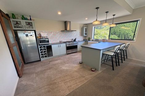 Photo of property in 26 Harbour View Heights, Picton, 7220