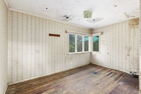 Photo of property in 31 View Road, Titahi Bay, Porirua, 5022