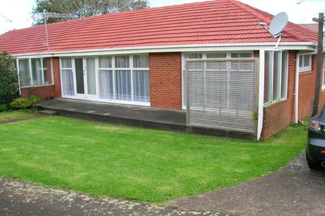 Photo of property in 1/39 Tawhiri Road, One Tree Hill, Auckland, 1061