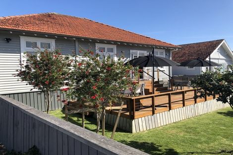 Photo of property in 1 Cochrane Road, Hobsonville, Auckland, 0616