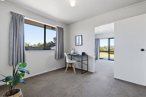 Photo of property in 284 Dickson Road, Papamoa Beach, Papamoa, 3118