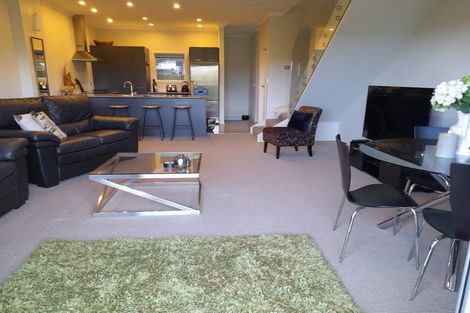 Photo of property in The Strand, 3/16 Ronald Street, Strandon, New Plymouth, 4312