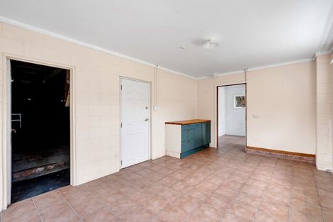 Photo of property in 147 Govett Avenue, Frankleigh Park, New Plymouth, 4310