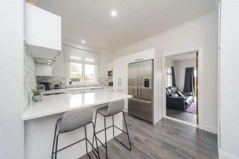 Photo of property in 27 Lyndhurst Street, Takaro, Palmerston North, 4412