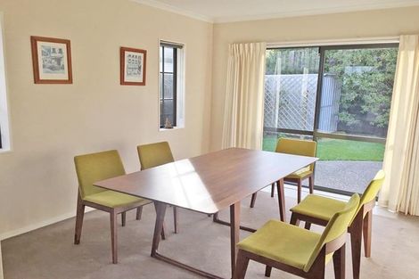 Photo of property in 24 Newinn Crescent, East Tamaki Heights, Auckland, 2016