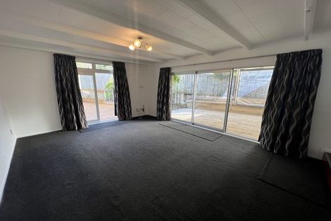 Photo of property in 8 Widmore Drive, Massey, Auckland, 0614