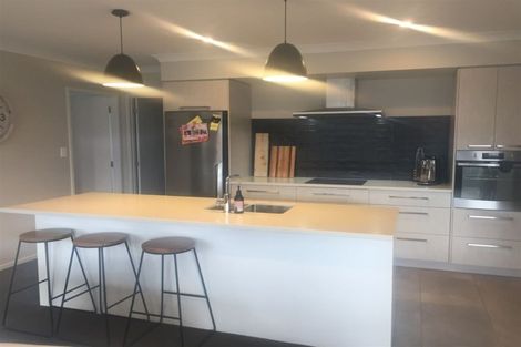 Photo of property in 98 Penetaka Heights, Pyes Pa, Tauranga, 3112