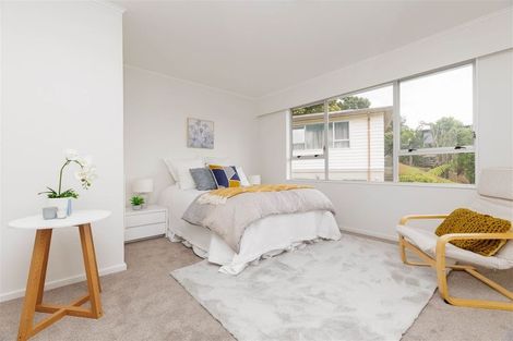 Photo of property in 34 Glanmire Road, Newlands, Wellington, 6037