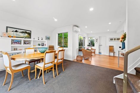 Photo of property in 18a Sylvan Park Avenue, Milford, Auckland, 0620