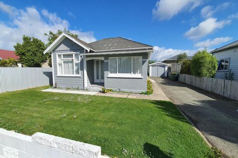 Photo of property in 14 Rhodes Street, Waimate, 7924