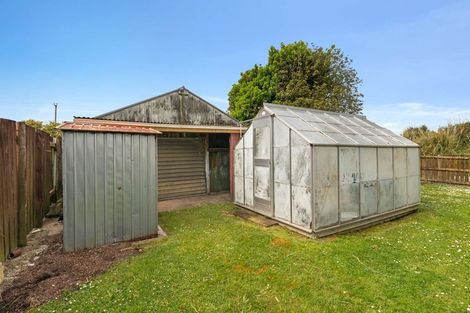 Photo of property in 23 Fernleigh Avenue, Waiuku, 2123