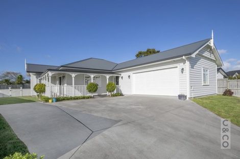 Photo of property in 33 Ara Kakara Avenue, Huapai, Kumeu, 0810