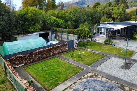 Photo of property in 513 Abel Tasman Drive, Clifton, Takaka, 7183