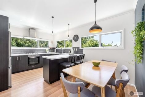 Photo of property in 4f Banksia Grove, Maungaraki, Lower Hutt, 5010