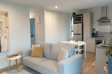 Photo of property in 45 Brian Crescent, Stanmore Bay, Whangaparaoa, 0932