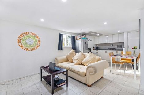 Photo of property in 1/10 Bishop Street, Green Bay, Auckland, 0604