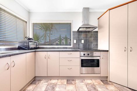 Photo of property in 4 Owhatiura Drive, Lynmore, Rotorua, 3010