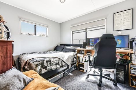 Photo of property in 9 Pringle Place, Nawton, Hamilton, 3200