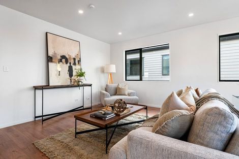 Photo of property in 25 Baumea Rise, Massey, Auckland, 0614