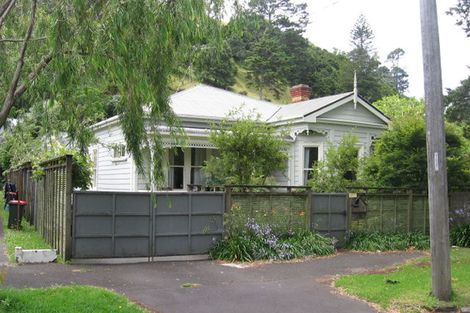 Photo of property in 18 Oaklands Road, Mount Eden, Auckland, 1024
