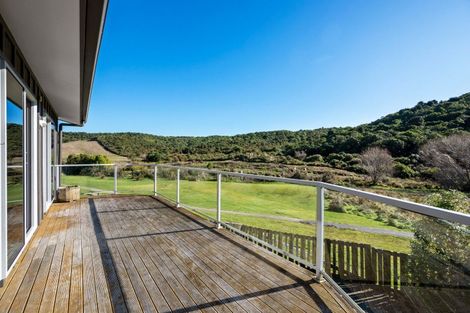 Photo of property in 3a Rohe Drive, Waikawa, Picton, 7220