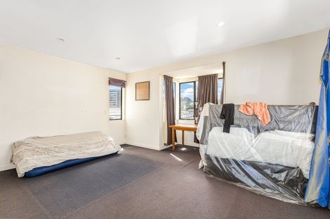 Photo of property in 12 Hall Avenue, Newtown, Wellington, 6021