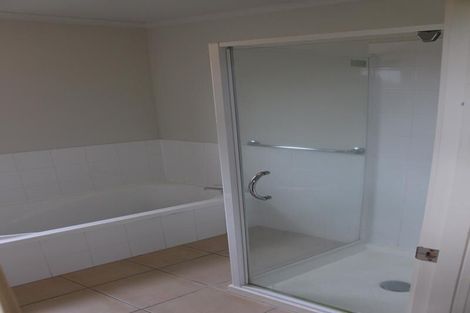 Photo of property in 41 Tiri Tiri Road, Birkdale, Auckland, 0626