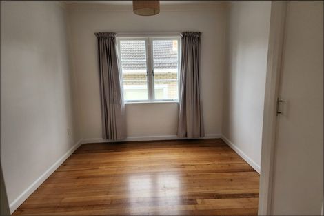 Photo of property in 15 Fowlds Avenue, Sandringham, Auckland, 1025