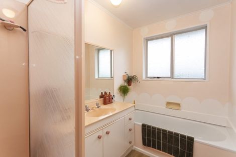 Photo of property in 2/177a Grimseys Road, Redwood, Christchurch, 8051