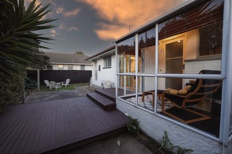 Photo of property in 82 Pacific Road, North New Brighton, Christchurch, 8083