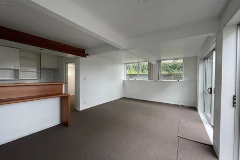 Photo of property in 9 Joshua Place, Weymouth, Auckland, 2103