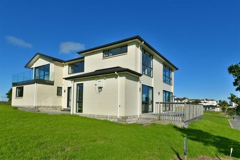 Photo of property in 347 Pinecrest Drive, Gulf Harbour, Whangaparaoa, 0930