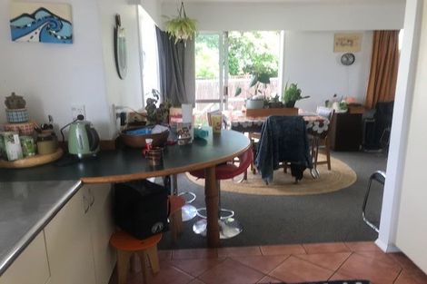 Photo of property in 14 Clematis Grove, Maungaraki, Lower Hutt, 5010