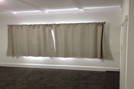 Photo of property in 52 Evans Road, Glen Eden, Auckland, 0602