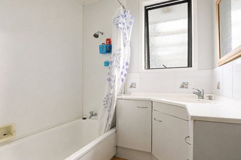 Photo of property in 6 Luke Place, Fairy Springs, Rotorua, 3015