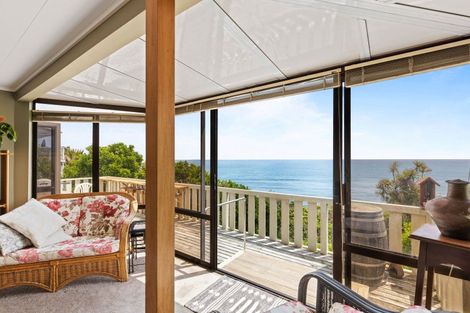 Photo of property in 13 Motukari Place, Onaero, Waitara, 4383