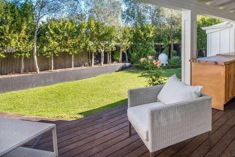 Photo of property in 31a Stanley Point Road, Stanley Point, Auckland, 0624