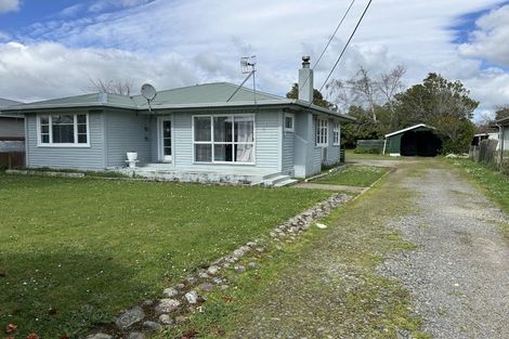 Photo of property in 12 Tiraumea Road, Pahiatua, 4910