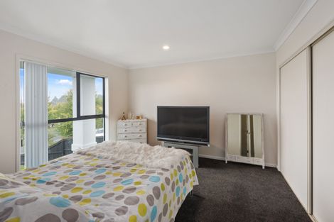 Photo of property in 33 Mahuri Street, Parklands, Christchurch, 8083