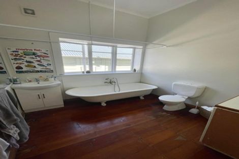 Photo of property in 8 Konini Road, Hataitai, Wellington, 6021