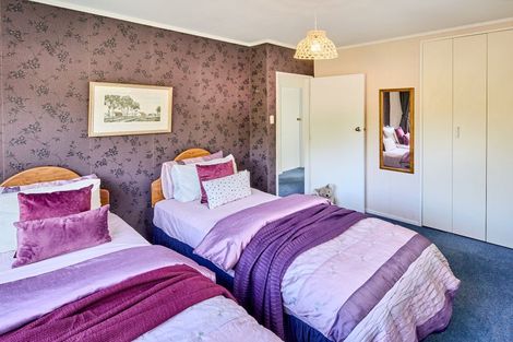 Photo of property in 7 Tui Terrace, Tawa, Wellington, 5028