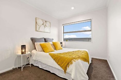 Photo of property in 8 Karauria Lane, Orewa, 0931