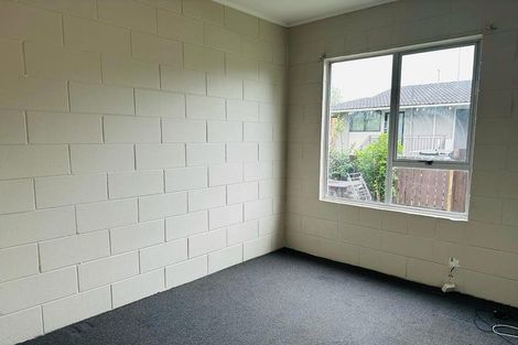 Photo of property in 2/46 School Road, Morningside, Auckland, 1021