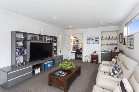 Photo of property in 11 Roa Road, Fendalton, Christchurch, 8041