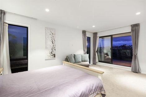 Photo of property in 6 Kina Place, Long Bay, Auckland, 0630