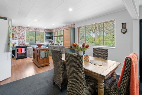 Photo of property in 620 Western Lake Road, Western Lake, Featherston, 5773