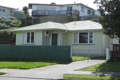 Photo of property in 130 Cornfoot Street, Castlecliff, Whanganui, 4501