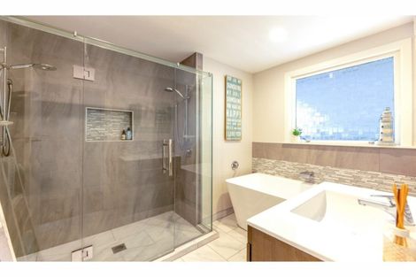 Photo of property in 127 Northcote Road, Northcote, Christchurch, 8052