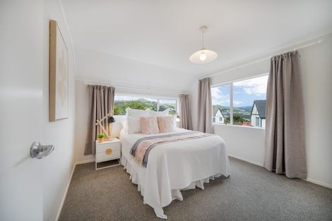 Photo of property in 8a Alister Way, Churton Park, Wellington, 6037