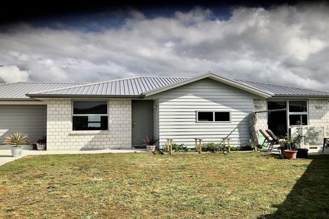 Photo of property in 49 Taioma Close, Papamoa, 3118